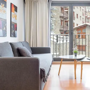  Apartamento Precioso En Frente A Pistas